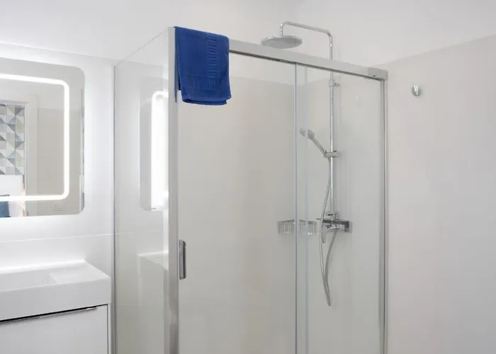 Blancazul Isora Vila